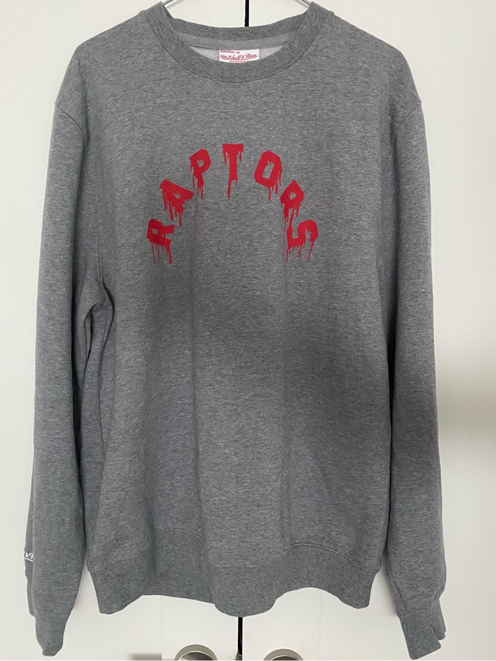 NWOT Mitchell & Ness Toronto Raptors Drip Sweatshirt Large Grey